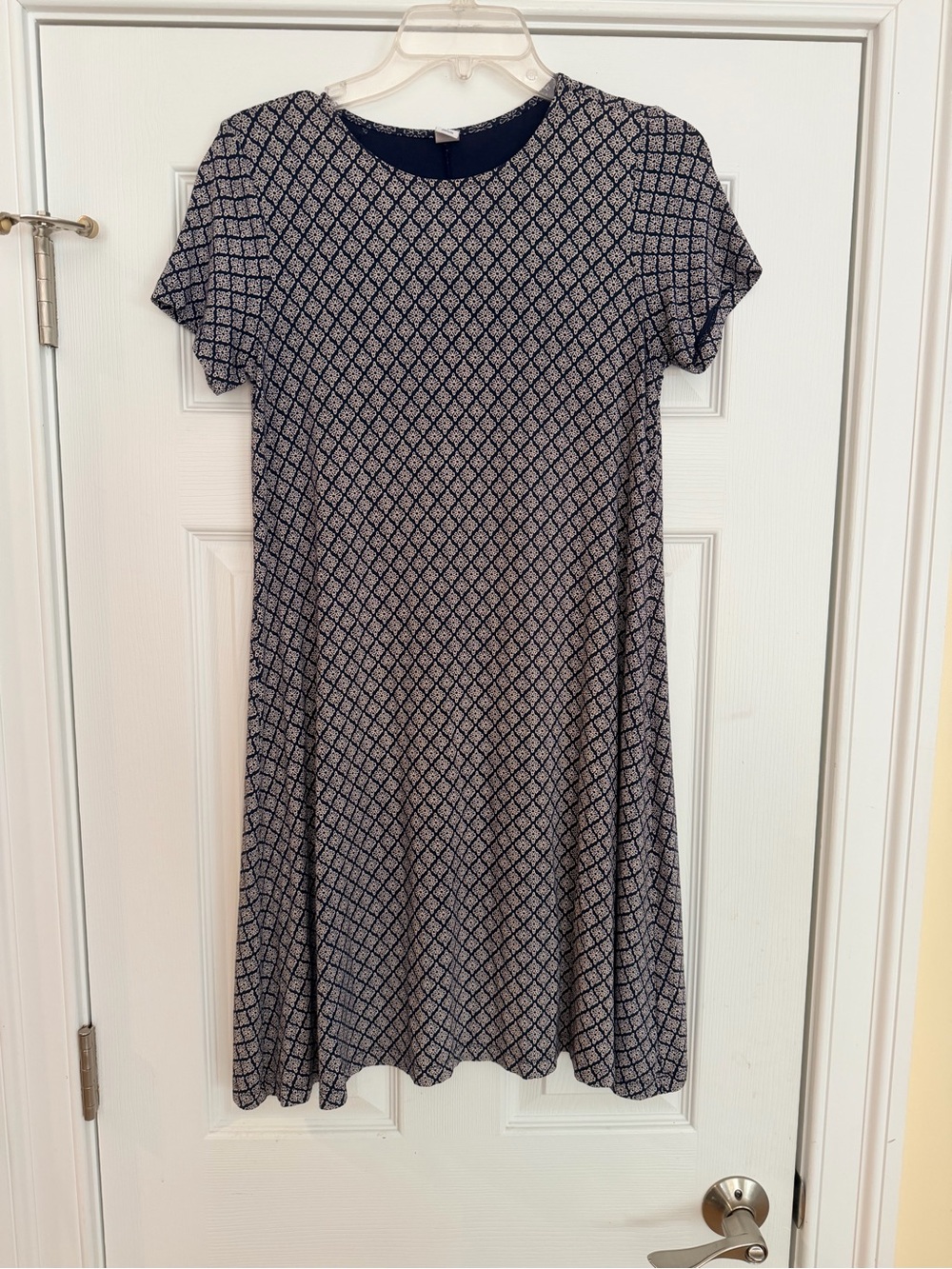 Ladies Size Small P "Old Navy" Navy & White Geometric Short Sleeve Swing Dress